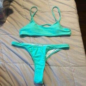 Green bathing suit set